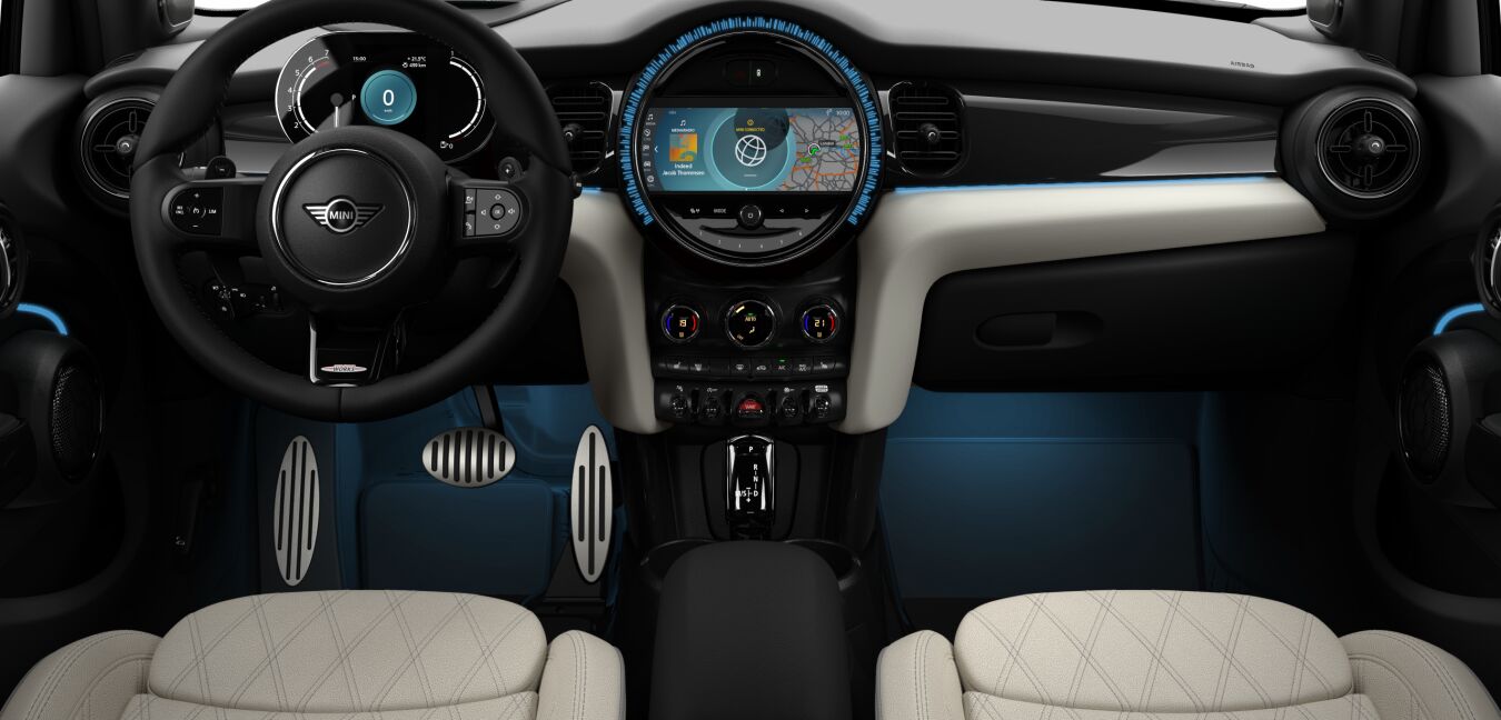 MINI MINI 5-Türer im Innenraum von vorne