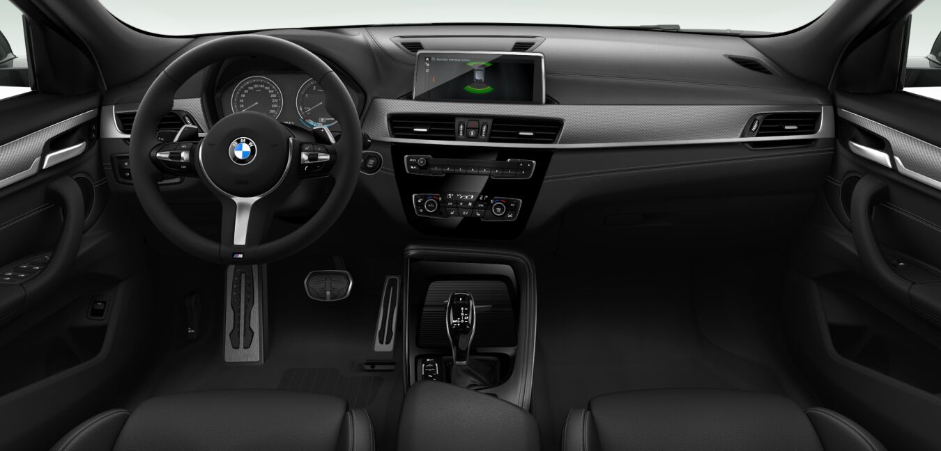 BMW BMW X im Innenraum von vorne