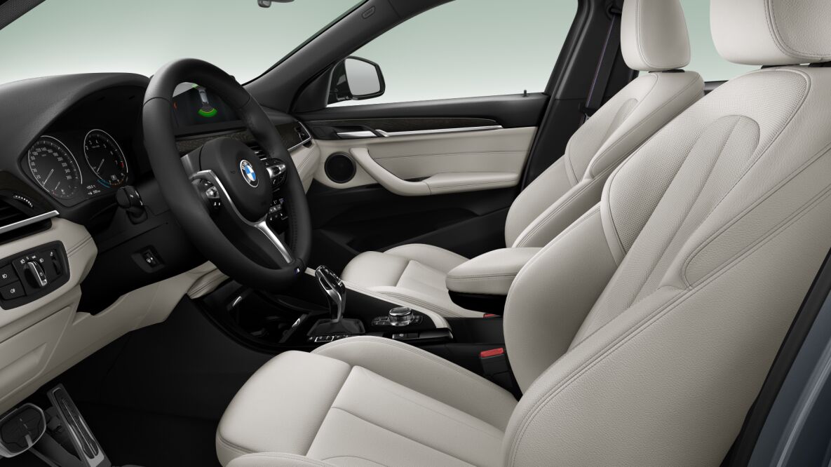 BMW BMW X im Innenraum seitlich BMW BMW X im Innenraum seitlich
