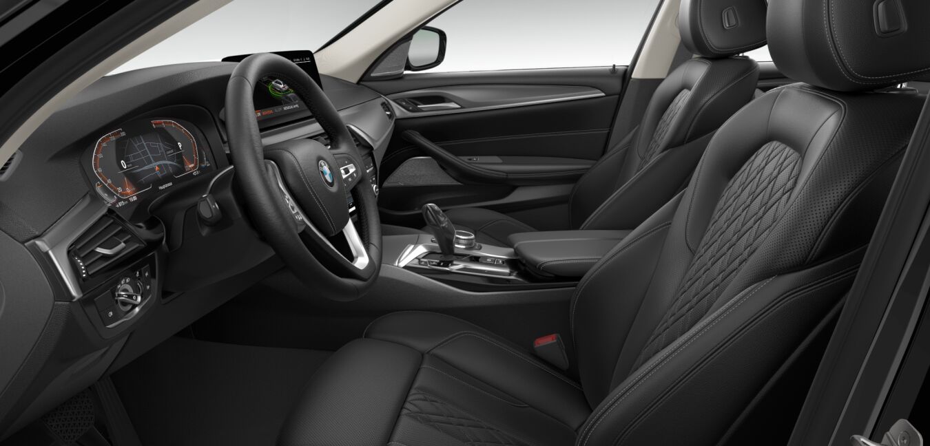 BMW BMW 5er im Innenraum seitlich BMW BMW 5er im Innenraum seitlich