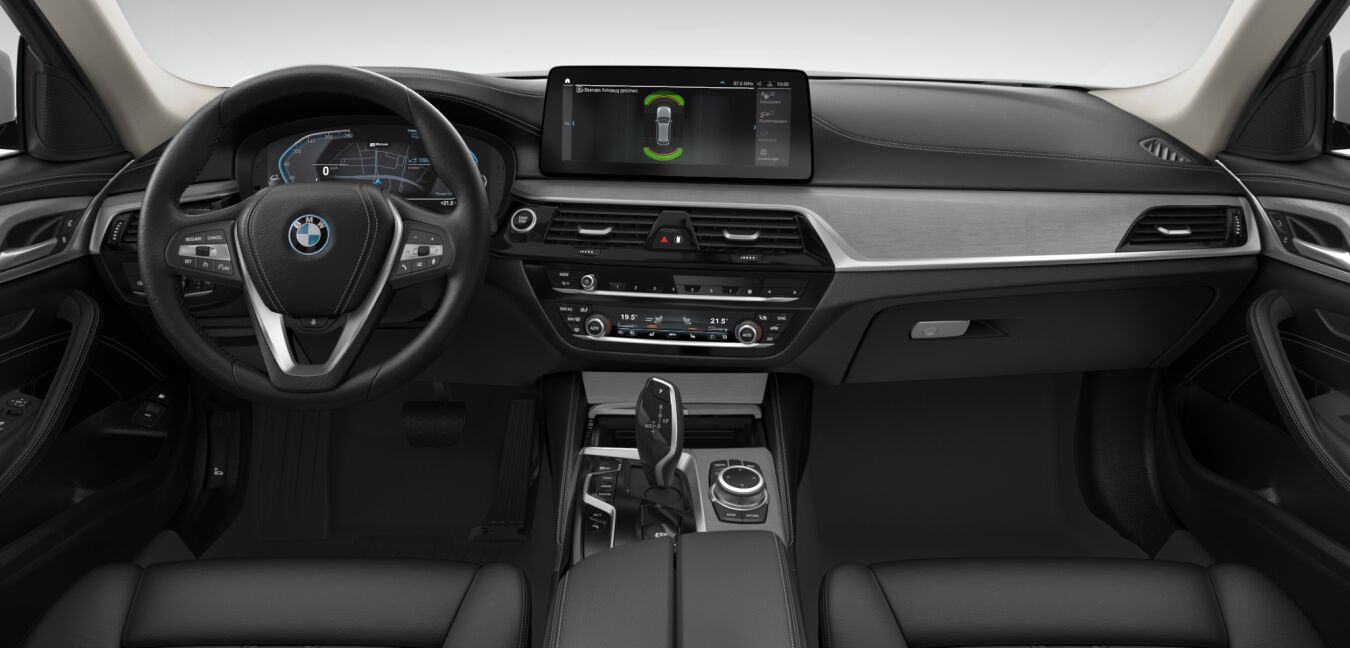 BMW BMW 5er im Innenraum von vorne BMW BMW 5er im Innenraum von vorne