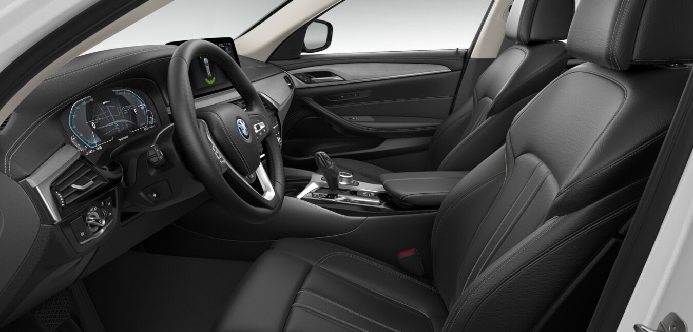 BMW BMW 5er im Innenraum seitlich BMW BMW 5er im Innenraum seitlich