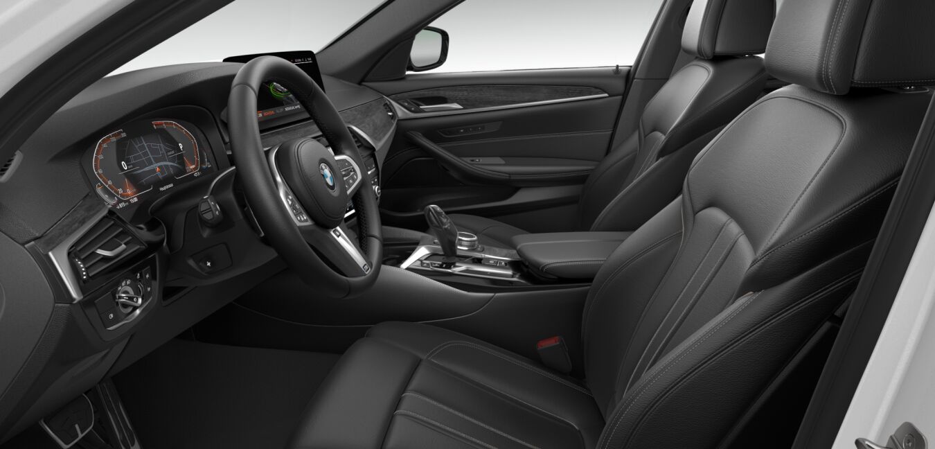 BMW BMW 5er im Innenraum seitlich BMW BMW 5er im Innenraum seitlich