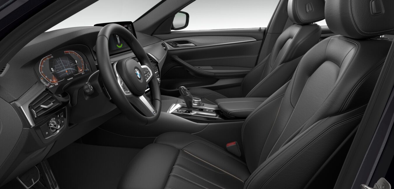 BMW BMW 5er im Innenraum seitlich BMW BMW 5er im Innenraum seitlich