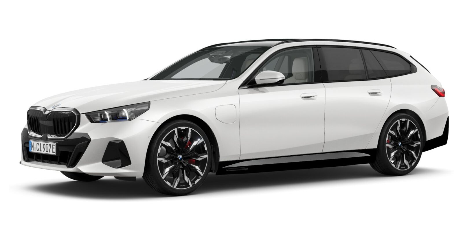 BMW 550e xDrive Touring in Weiß von vorne BMW 550e xDrive Touring in Weiß von vorne