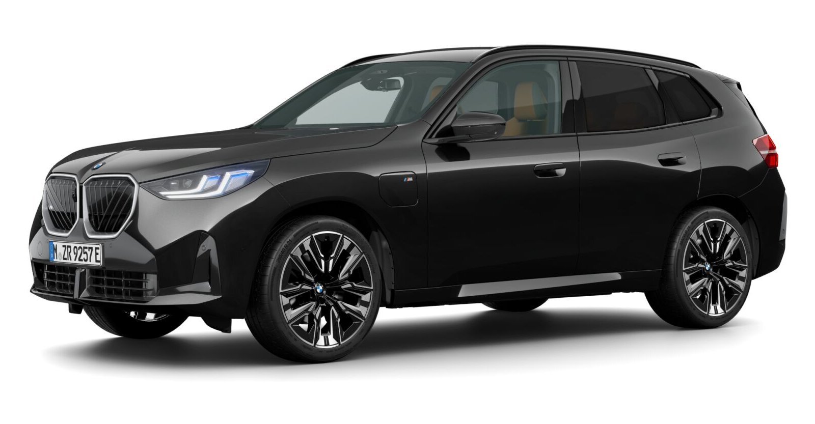 BMW X3 30e xDrive in Schwarz von vorne BMW X3 30e xDrive in Schwarz von vorne