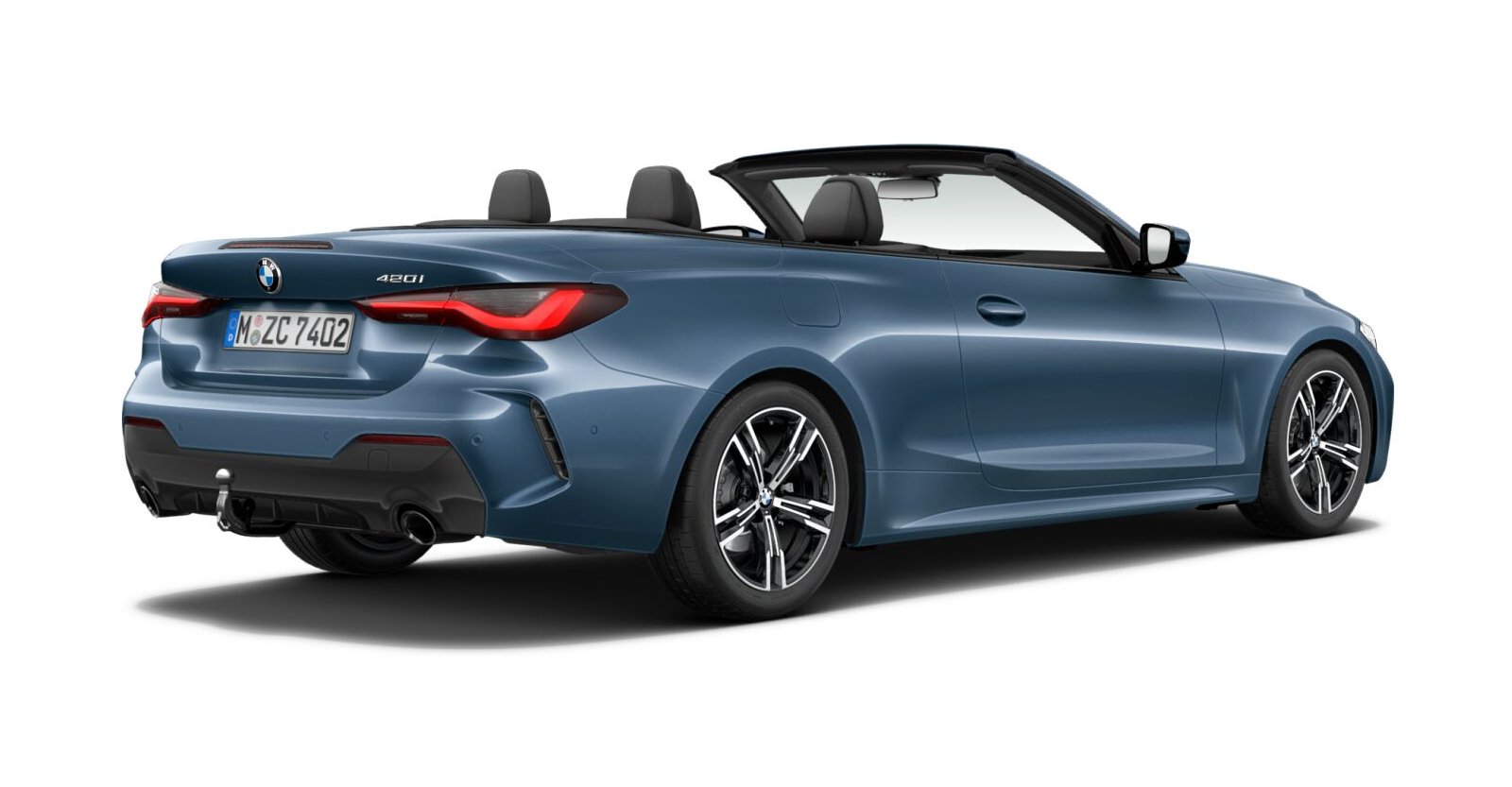 BMW BMW 4er in Blau von hinten