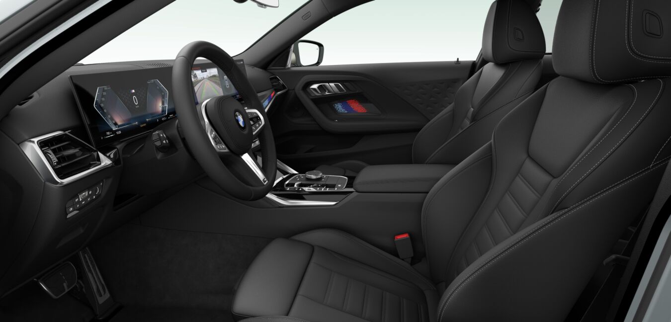 BMW BMW 2er im Innenraum seitlich BMW BMW 2er im Innenraum seitlich