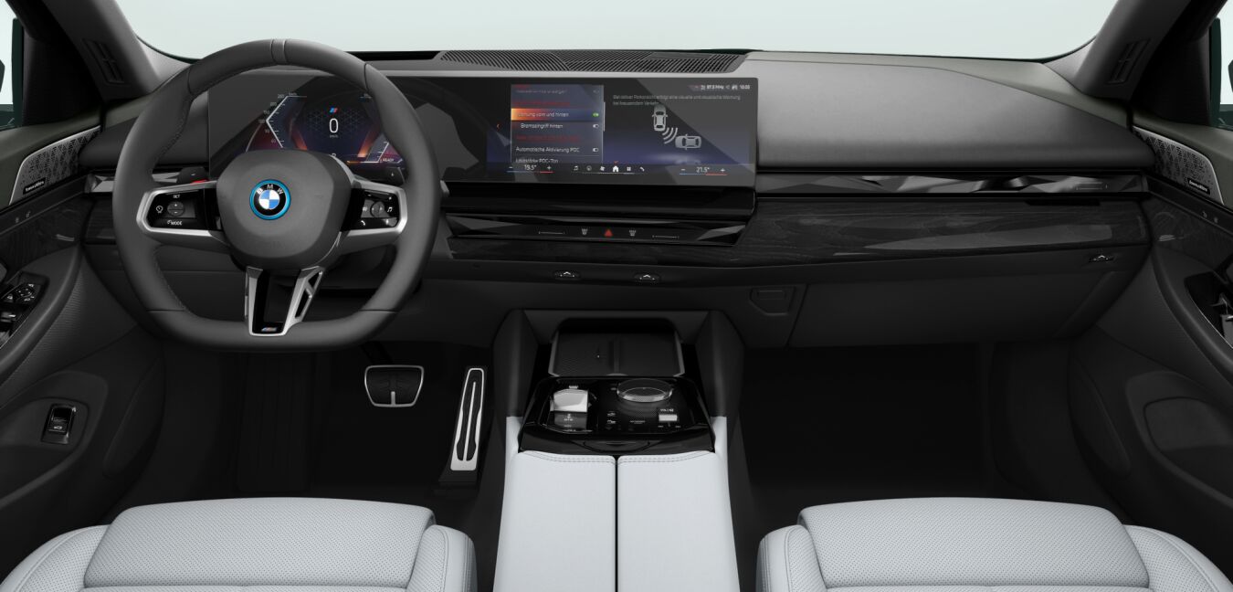 BMW BMW 5er im Innenraum von vorne BMW BMW 5er im Innenraum von vorne