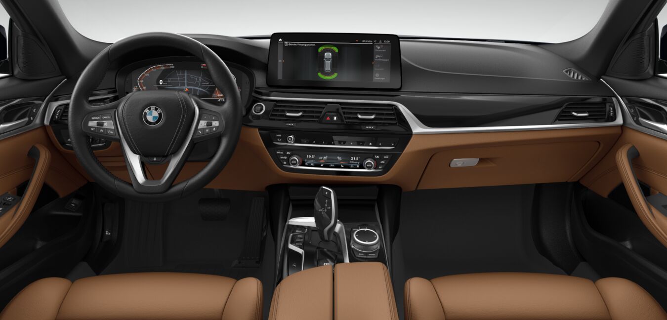 BMW BMW 5er im Innenraum von vorne BMW BMW 5er im Innenraum von vorne
