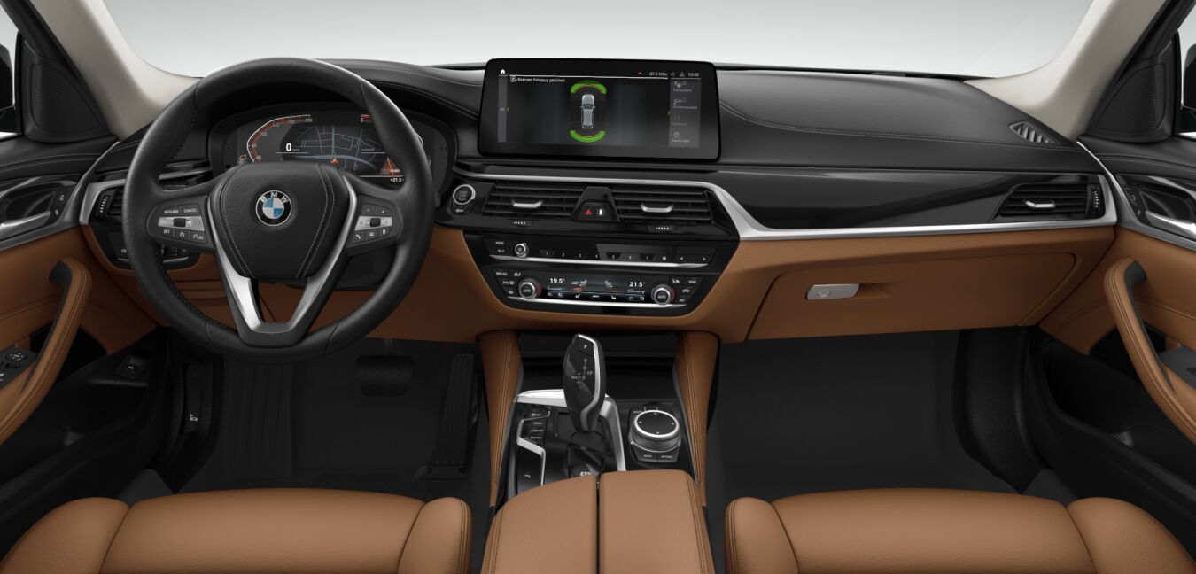 BMW BMW 5er im Innenraum von vorne