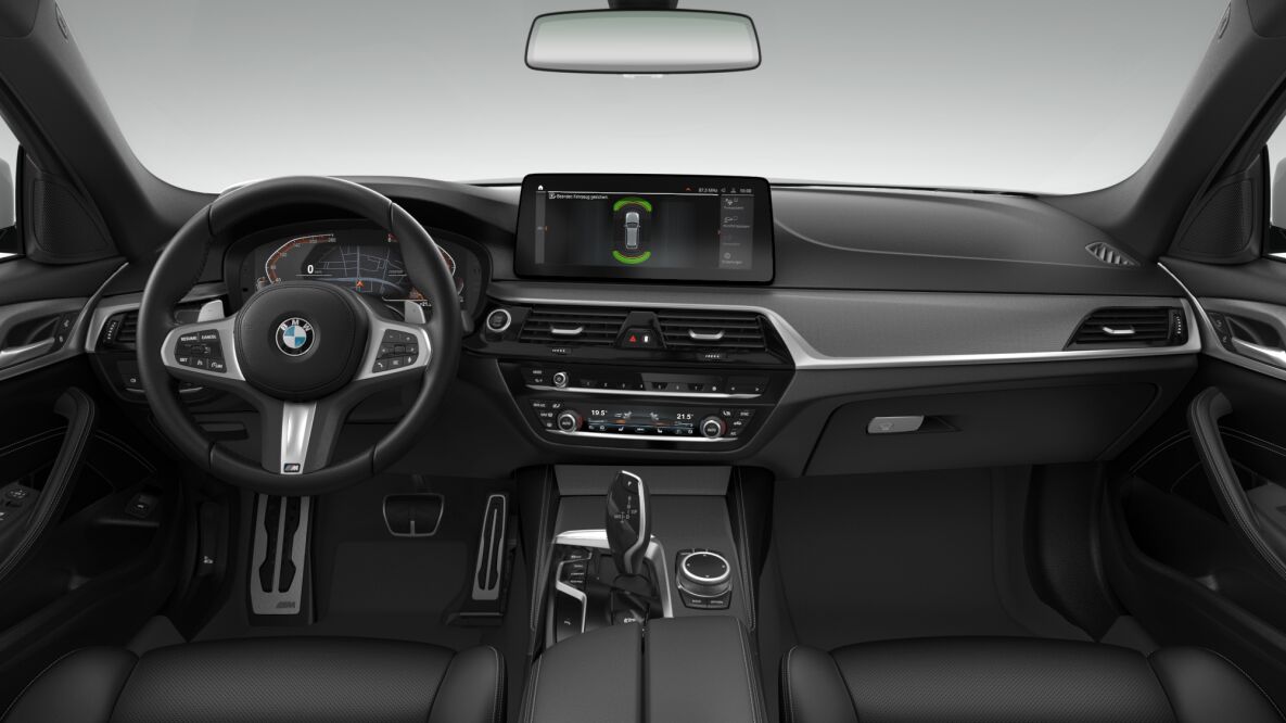 BMW BMW 5er im Innenraum von vorne BMW BMW 5er im Innenraum von vorne