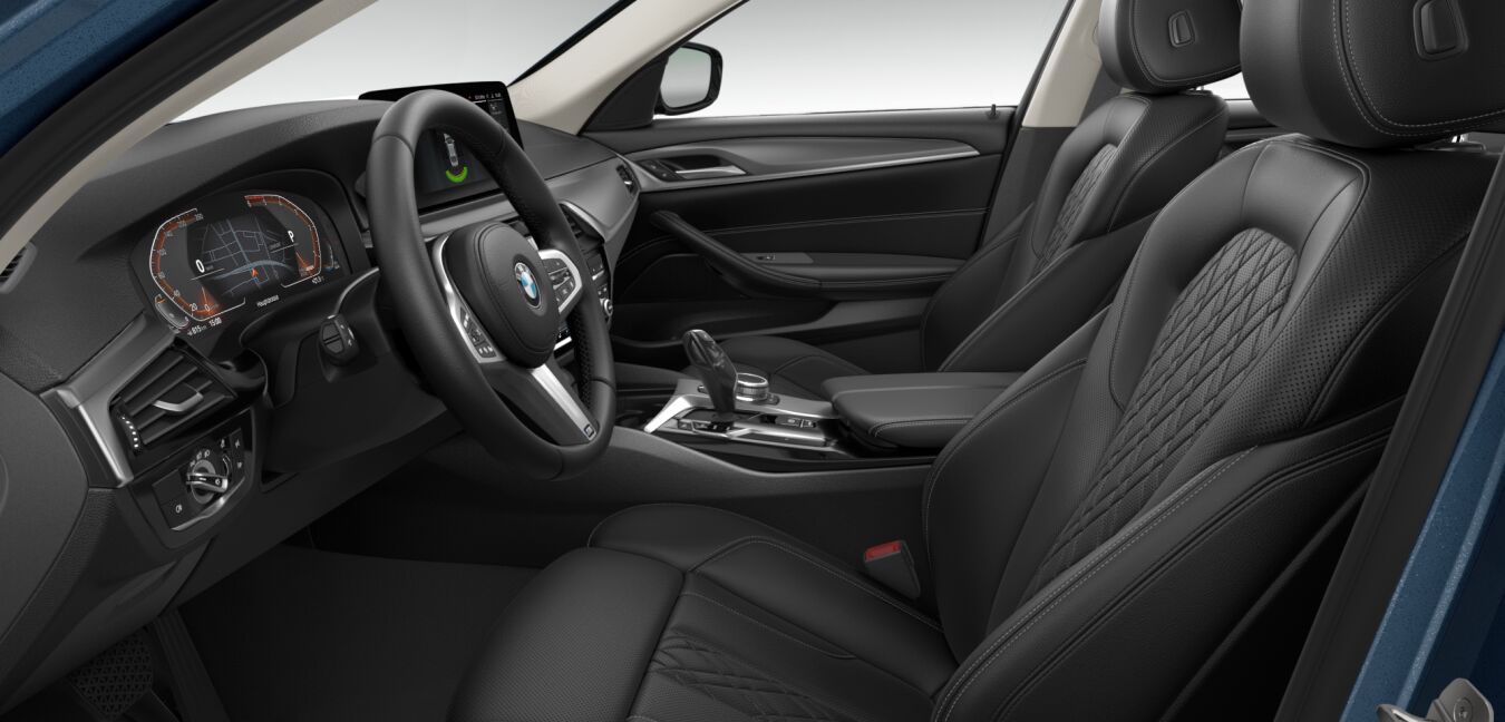 BMW BMW 5er im Innenraum seitlich BMW BMW 5er im Innenraum seitlich