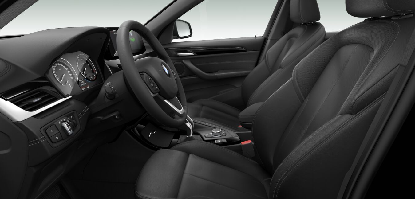 BMW BMW X im Innenraum seitlich