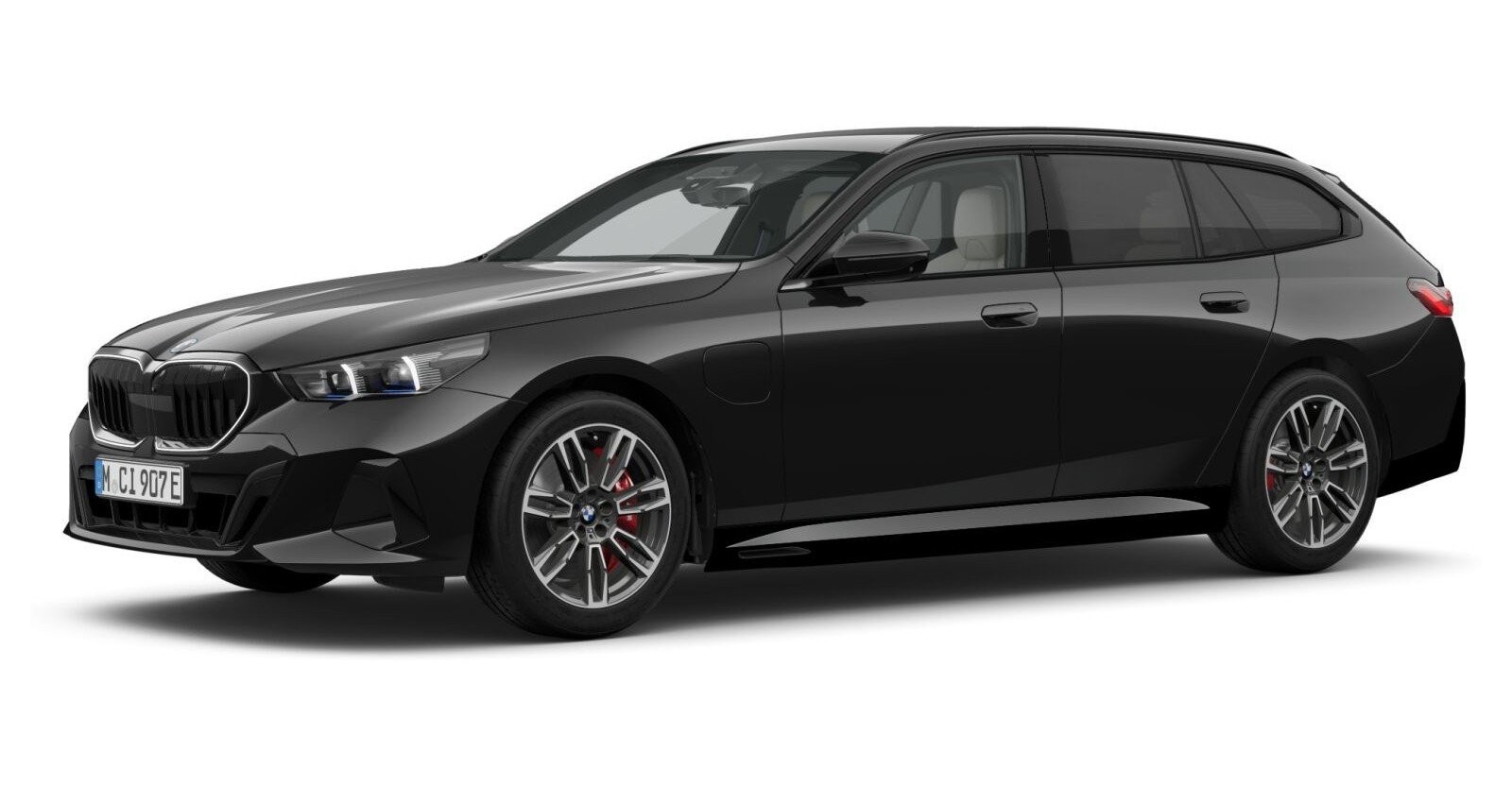 BMW 550e xDrive Touring in Schwarz von vorne BMW 550e xDrive Touring in Schwarz von vorne