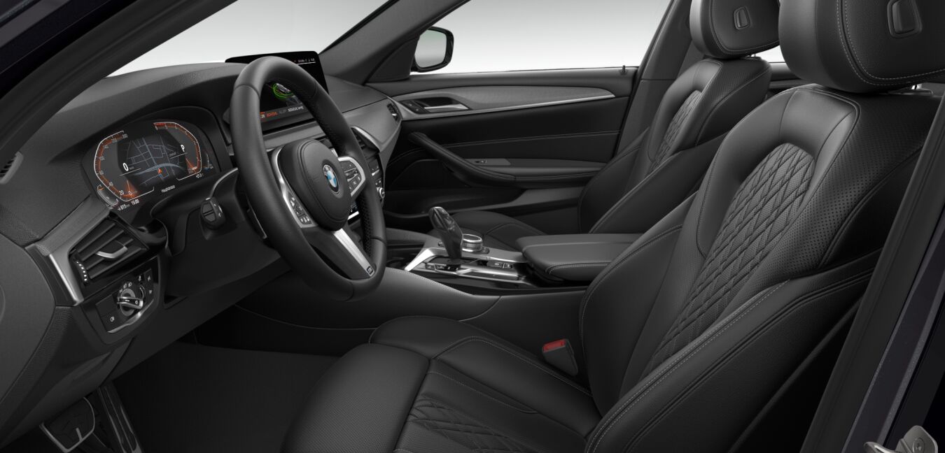 BMW BMW 5er im Innenraum seitlich
