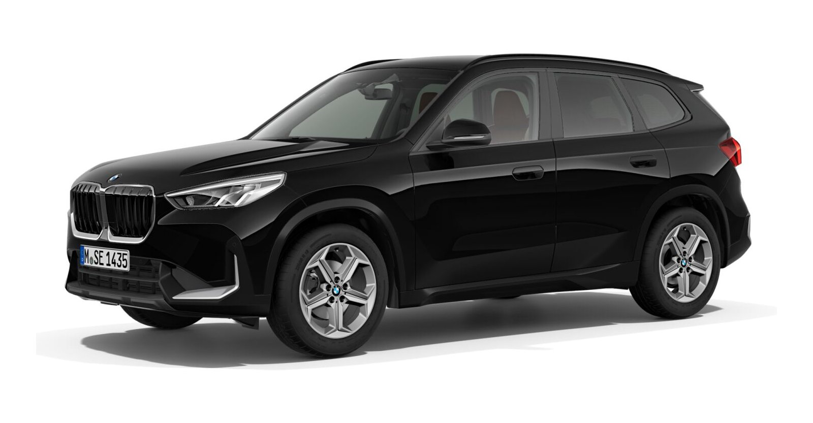 BMW X1 sDrive18d in Schwarz von vorne BMW X1 sDrive18d in Schwarz von vorne