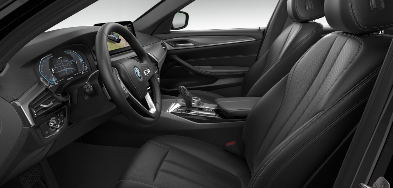 BMW BMW 5er im Innenraum seitlich BMW BMW 5er im Innenraum seitlich