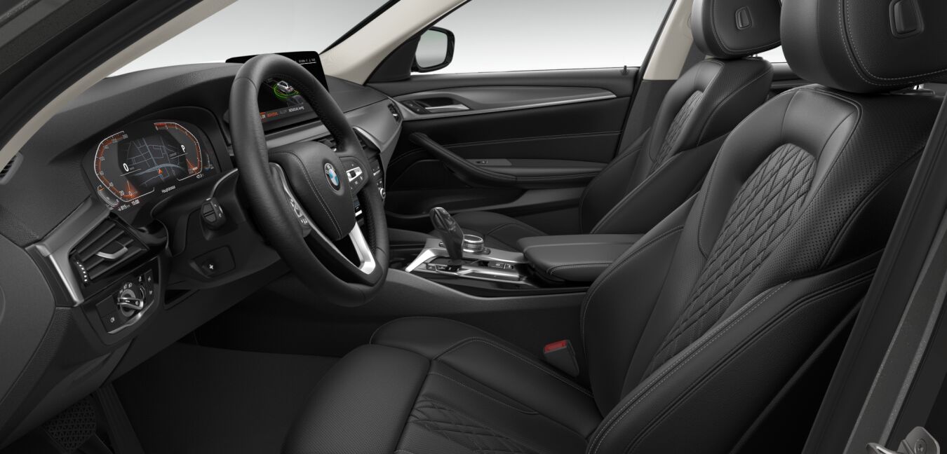 BMW BMW 5er im Innenraum seitlich BMW BMW 5er im Innenraum seitlich