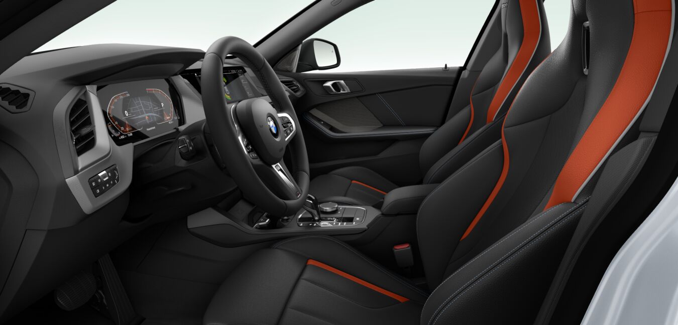 BMW BMW 2er im Innenraum seitlich BMW BMW 2er im Innenraum seitlich