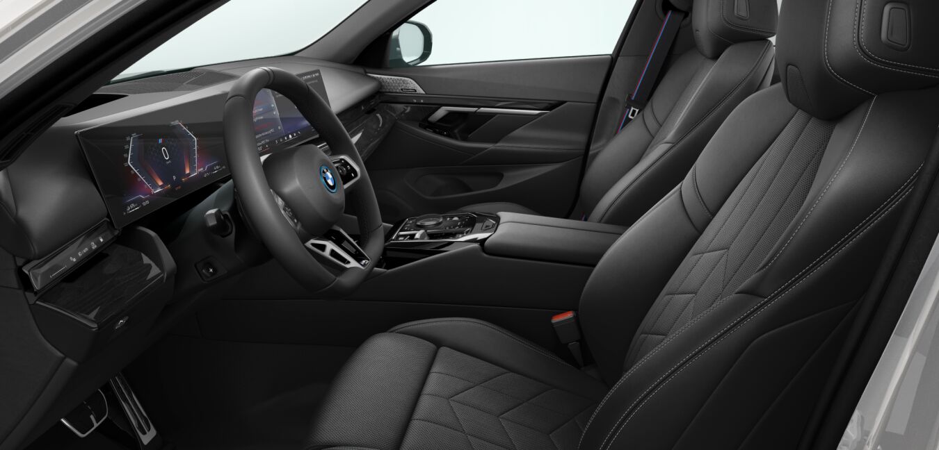 BMW BMW 5er im Innenraum seitlich BMW BMW 5er im Innenraum seitlich