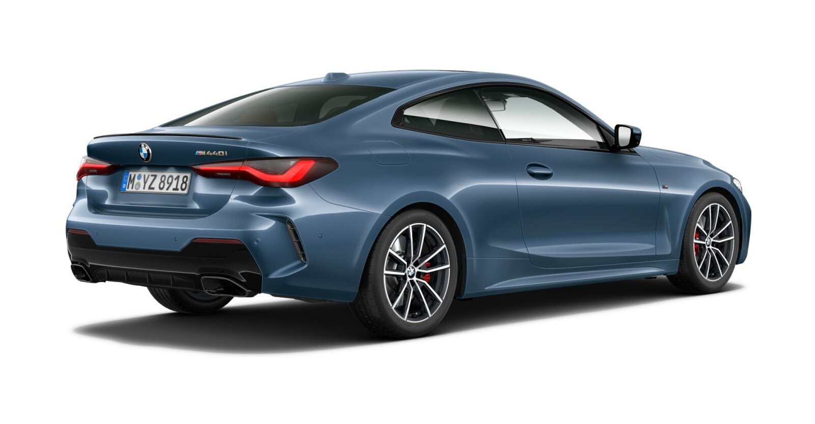 BMW BMW 4er in Blau von hinten BMW BMW 4er in Blau von hinten