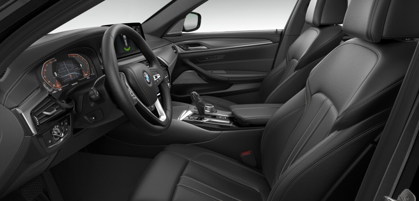 BMW BMW 5er im Innenraum seitlich BMW BMW 5er im Innenraum seitlich