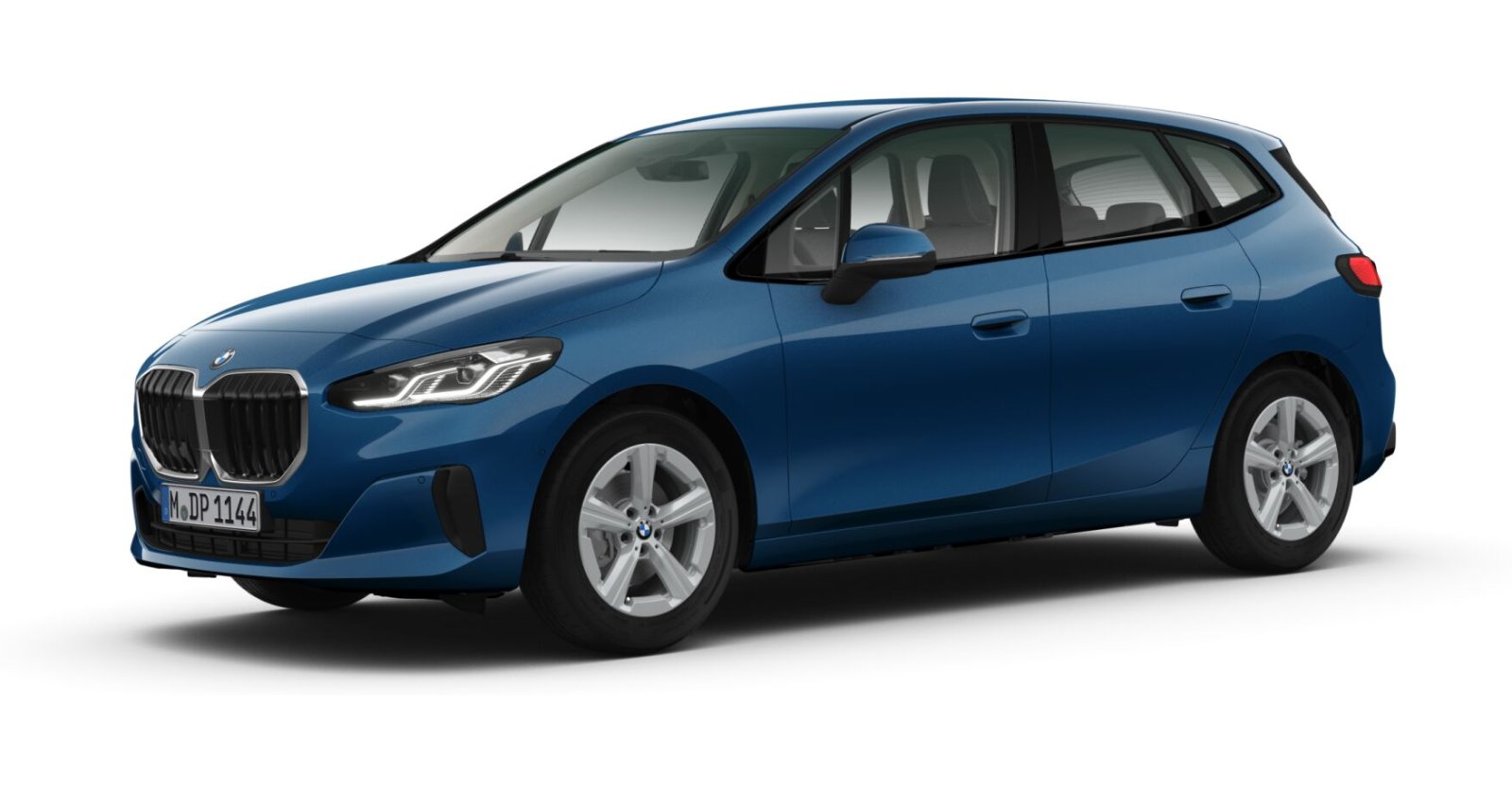 BMW 220d Active Tourer in Blau von vorne
