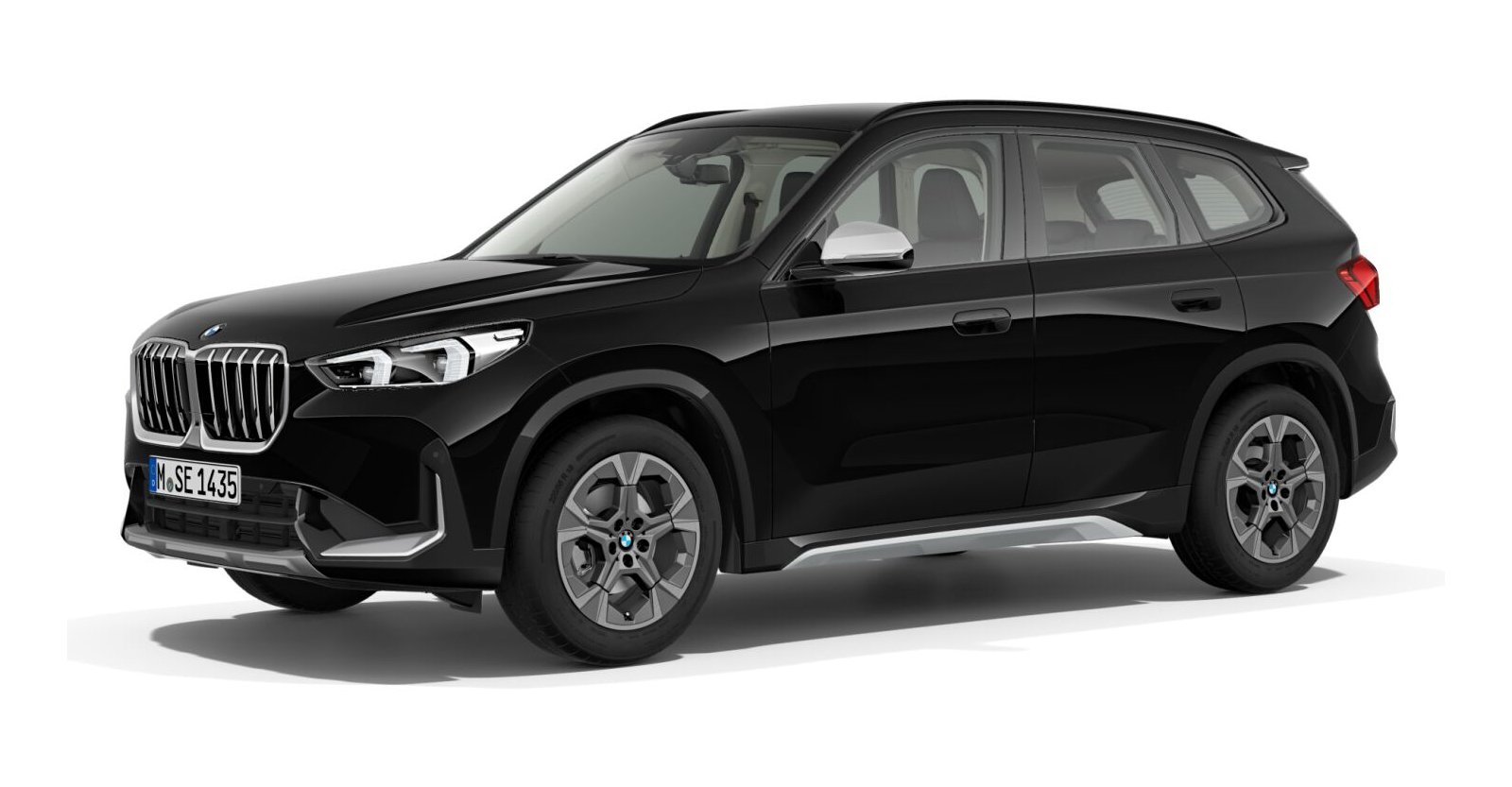 BMW X1 sDrive18d in Schwarz von vorne BMW X1 sDrive18d in Schwarz von vorne
