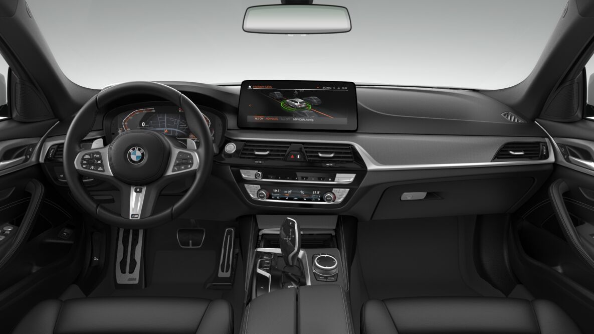 BMW BMW 5er im Innenraum von vorne