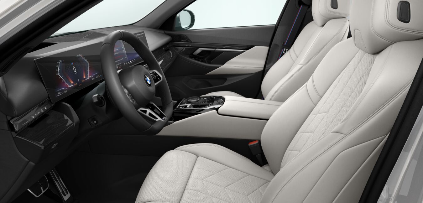 BMW BMW 5er im Innenraum seitlich BMW BMW 5er im Innenraum seitlich