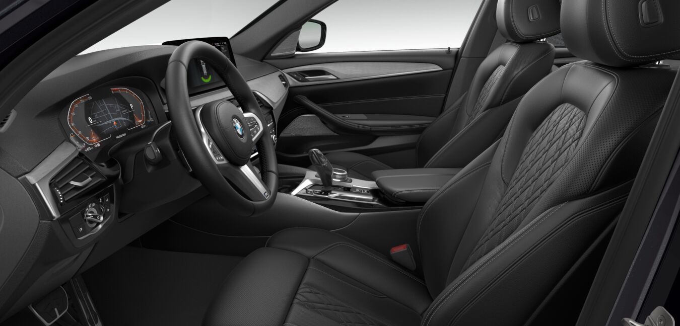 BMW BMW 5er im Innenraum seitlich BMW BMW 5er im Innenraum seitlich