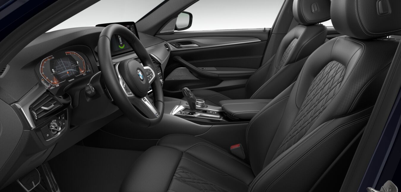 BMW BMW 5er im Innenraum seitlich BMW BMW 5er im Innenraum seitlich
