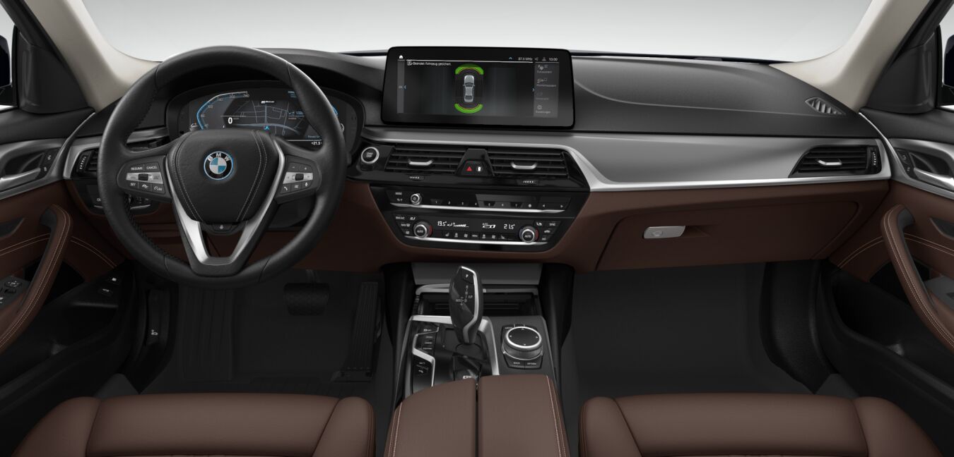 BMW BMW 5er im Innenraum von vorne BMW BMW 5er im Innenraum von vorne