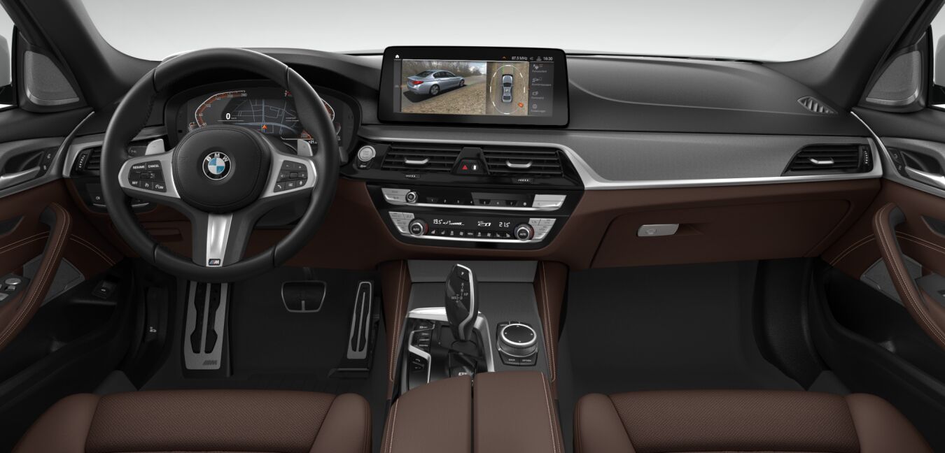 BMW BMW 5er im Innenraum von vorne BMW BMW 5er im Innenraum von vorne