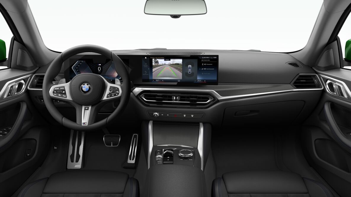 BMW BMW 4er im Innenraum von vorne