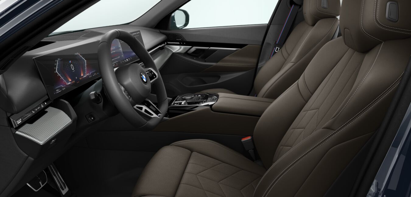 BMW BMW 5er im Innenraum seitlich BMW BMW 5er im Innenraum seitlich