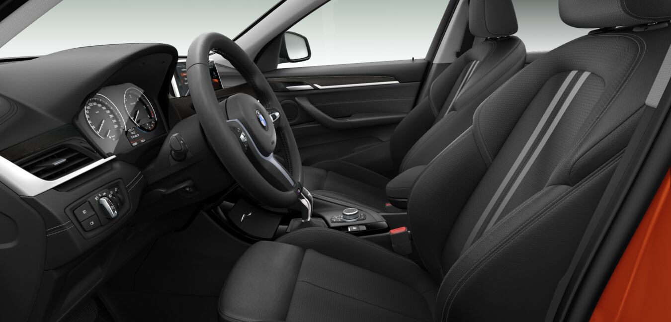 BMW BMW X im Innenraum seitlich BMW BMW X im Innenraum seitlich
