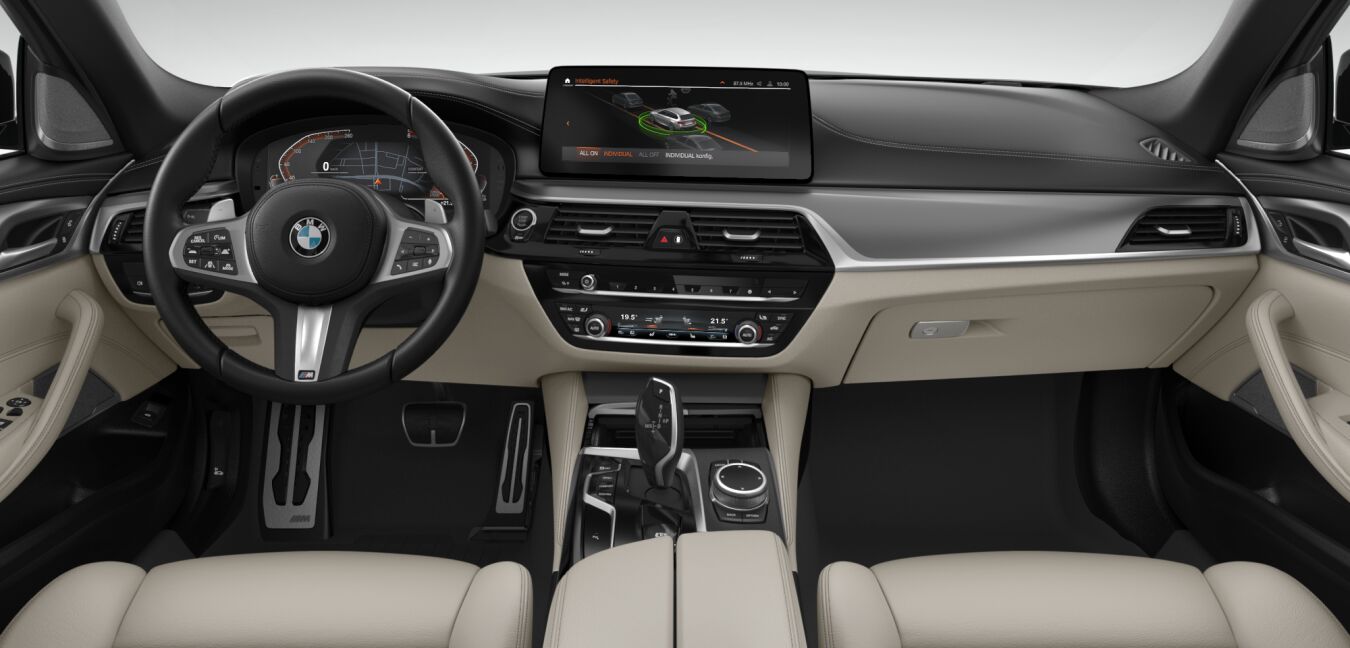 BMW BMW 5er im Innenraum von vorne BMW BMW 5er im Innenraum von vorne