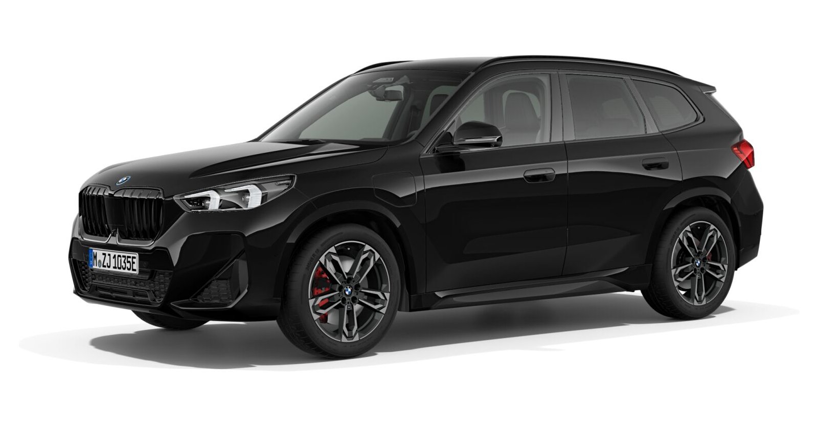 BMW X1 xDrive30e in Schwarz von vorne BMW X1 xDrive30e in Schwarz von vorne