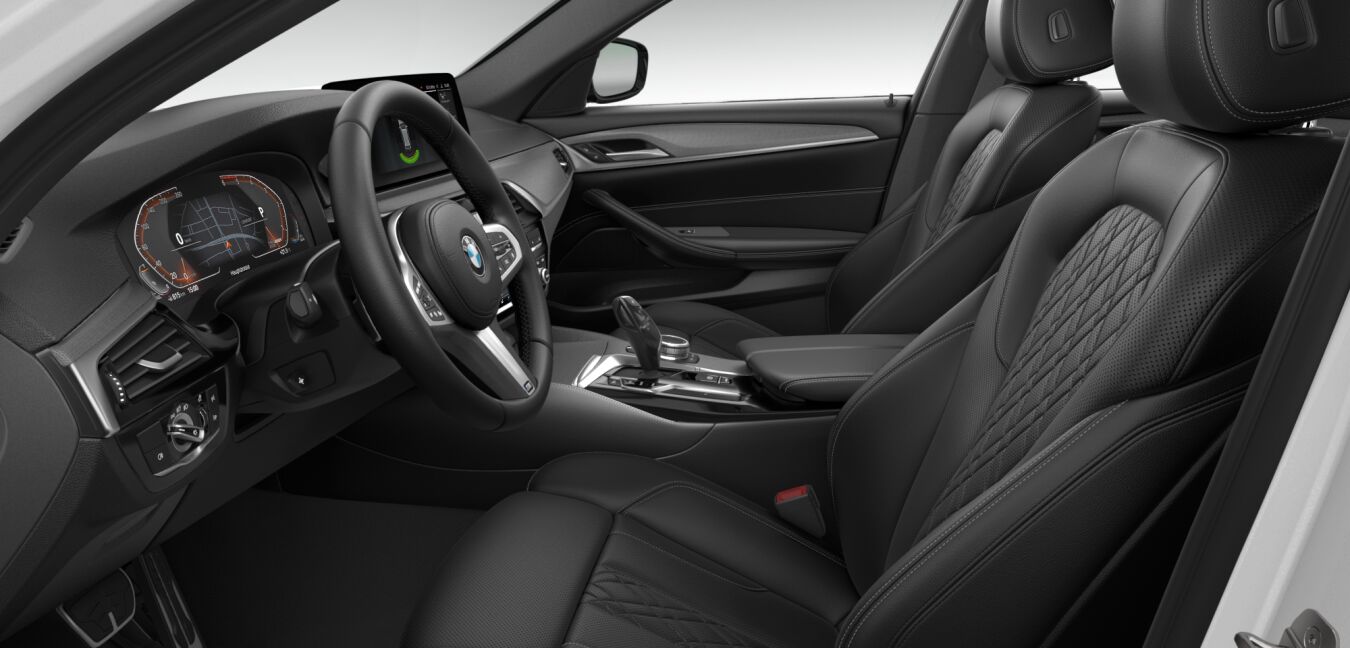 BMW BMW 5er im Innenraum seitlich BMW BMW 5er im Innenraum seitlich