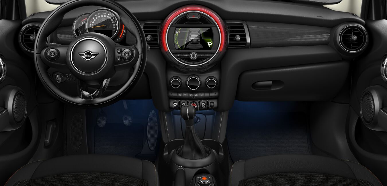 MINI MINI 5-Türer im Innenraum von vorne MINI MINI 5-Türer im Innenraum von vorne