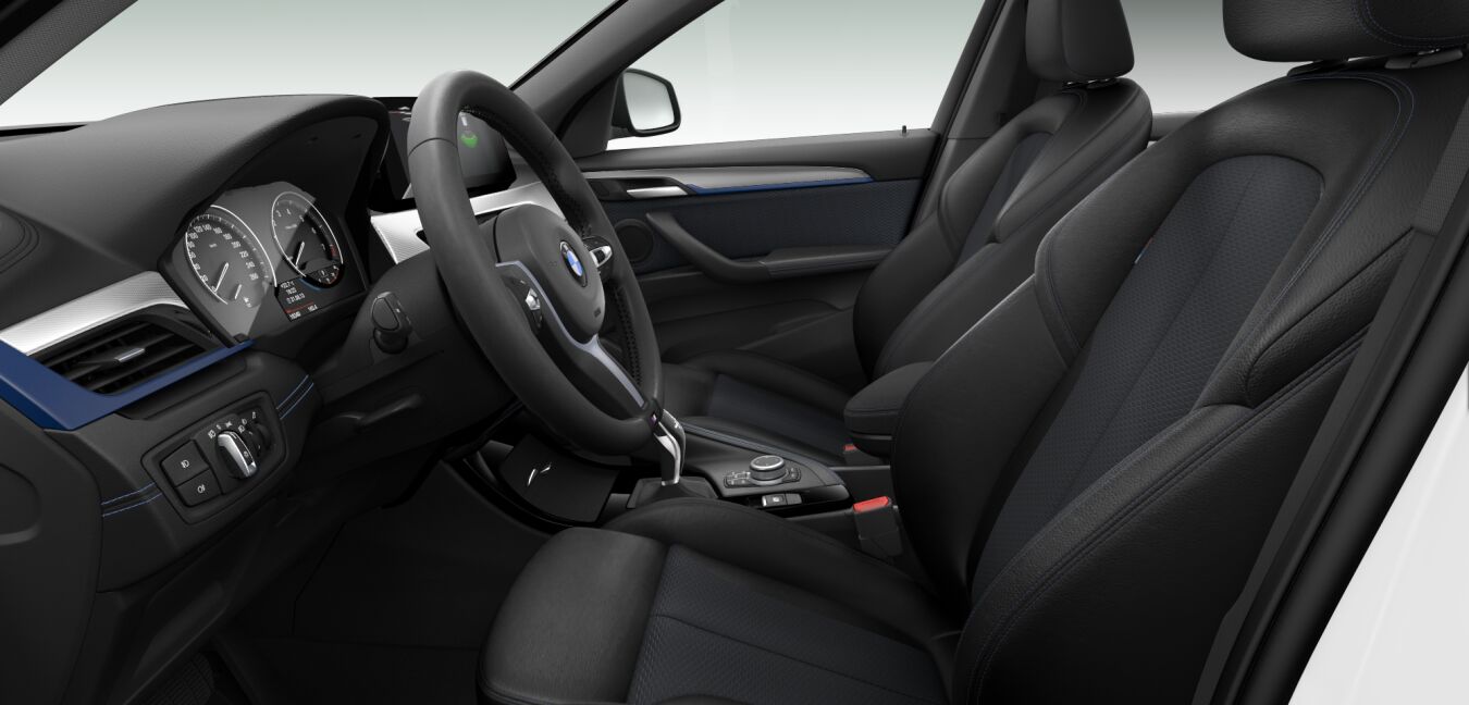 BMW BMW X im Innenraum seitlich BMW BMW X im Innenraum seitlich