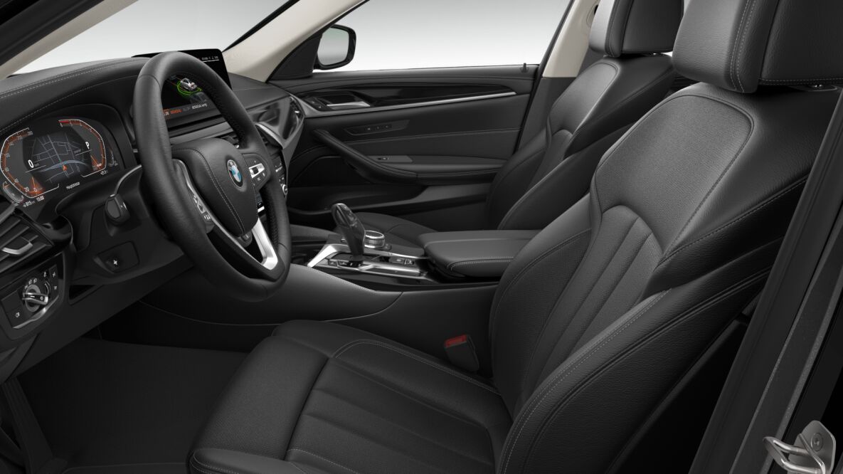 BMW BMW 5er im Innenraum seitlich BMW BMW 5er im Innenraum seitlich