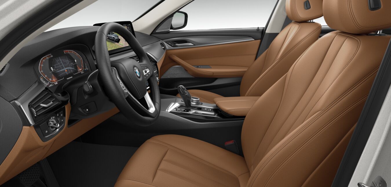 BMW BMW 5er im Innenraum seitlich BMW BMW 5er im Innenraum seitlich