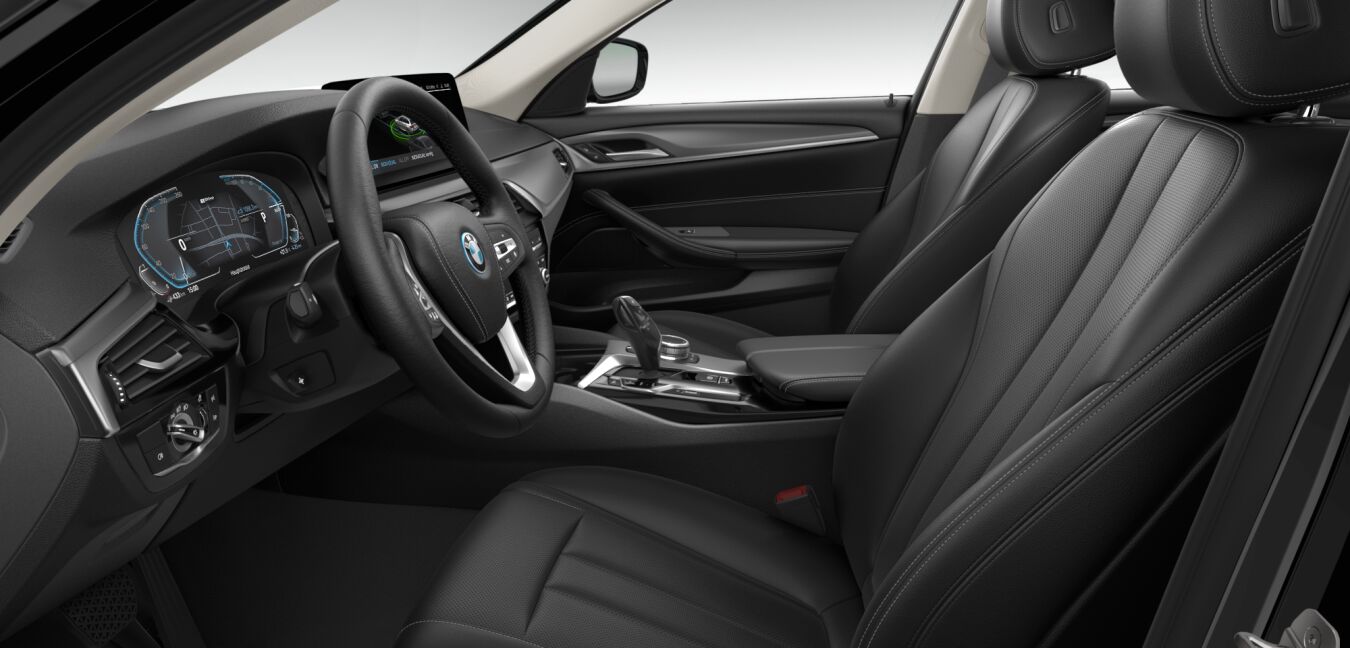 BMW BMW 5er im Innenraum seitlich BMW BMW 5er im Innenraum seitlich
