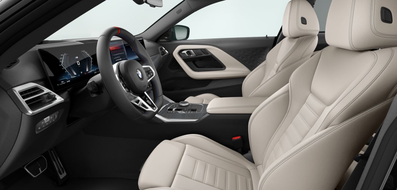 BMW BMW 2er im Innenraum seitlich BMW BMW 2er im Innenraum seitlich