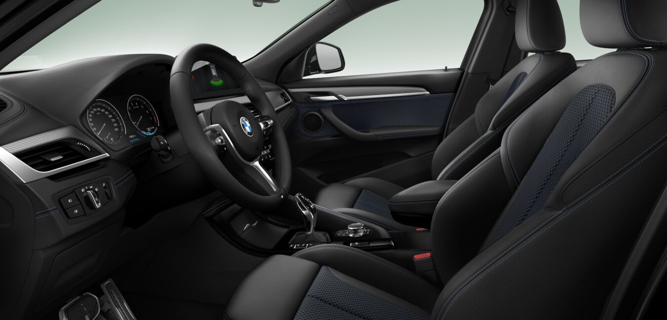 BMW BMW X im Innenraum seitlich BMW BMW X im Innenraum seitlich