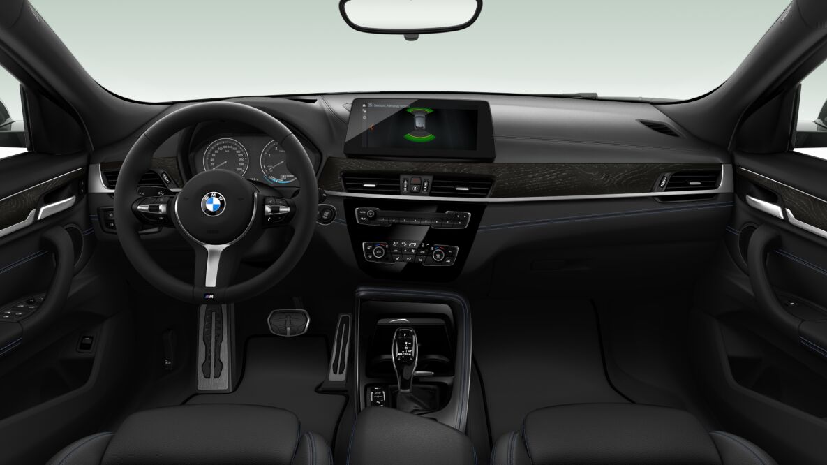 BMW BMW X im Innenraum von vorne BMW BMW X im Innenraum von vorne