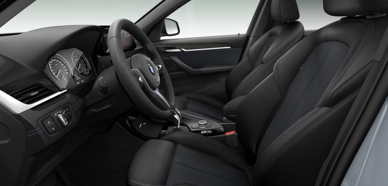 BMW BMW X im Innenraum seitlich BMW BMW X im Innenraum seitlich